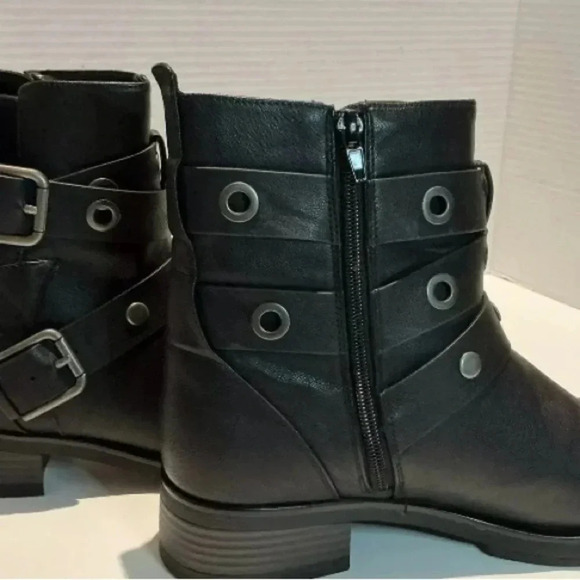 Size 9M Black Indigo RD Boots With Belt Buckles And Zipper With Silver Hardware - Picture 8 of 8